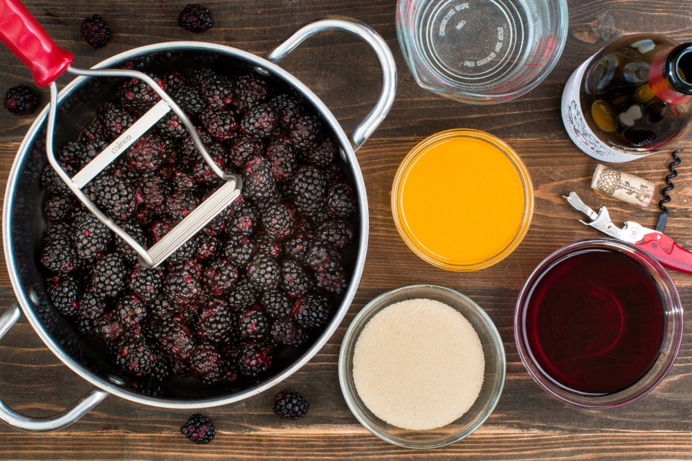 miz-for-blackberry-sour-orange-sangria-sauce-8983