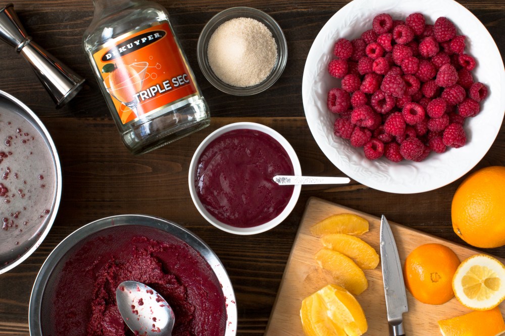 raspberry-and-triple-sec-dessert-sauce-1586
