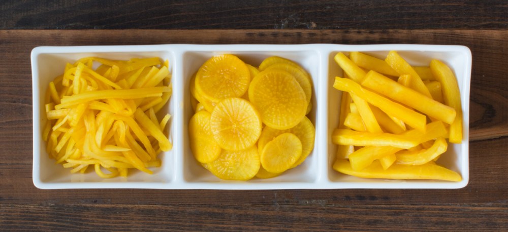 Takuan-style lacto-fermented daikon radish lr-8254